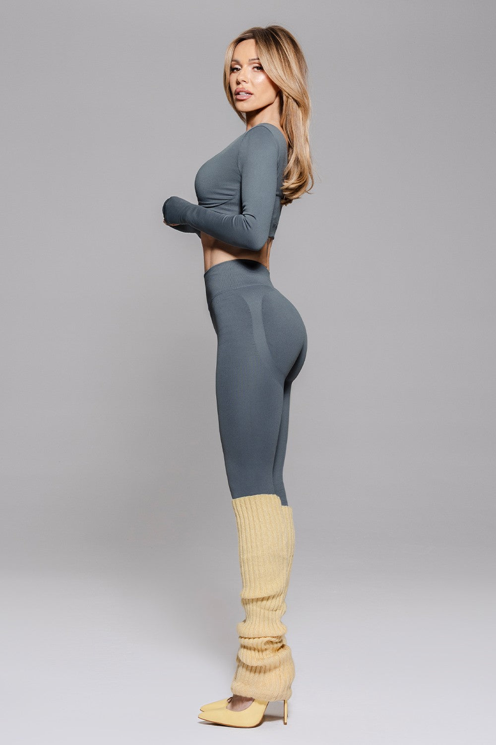 LONGSLEEVE Z ODYTYMI PLECAMI CACAO