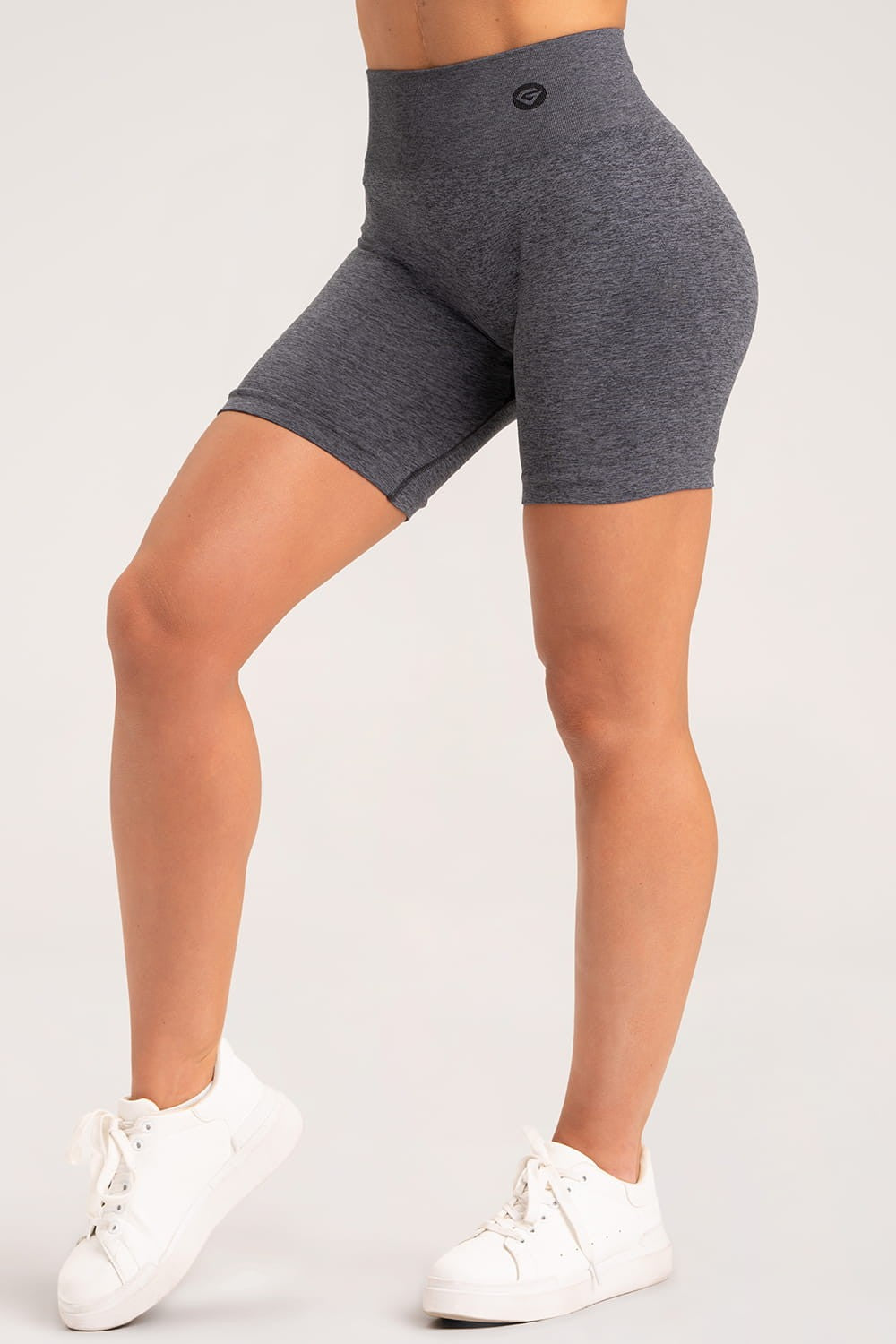 SEAMLESS SHORTS