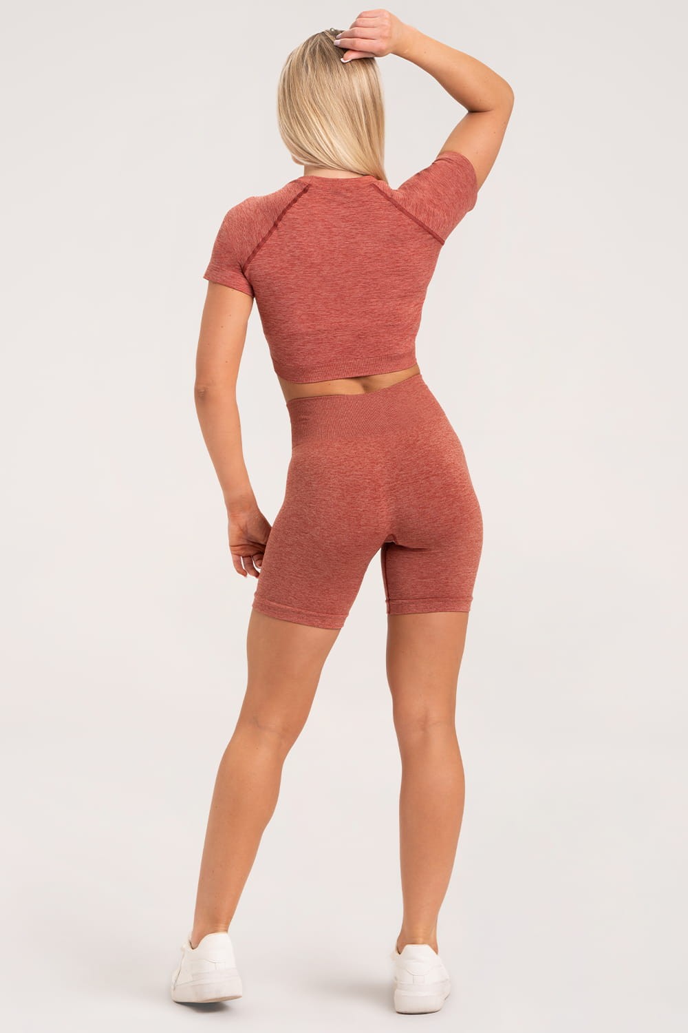SEAMLESS SHORTS