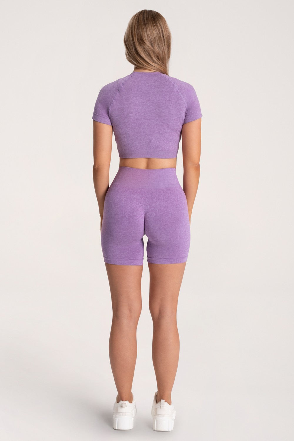 SEAMLESS SHORTS