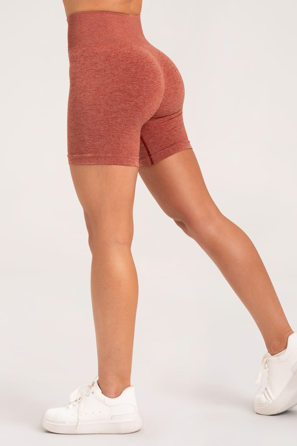SEAMLESS SHORTS