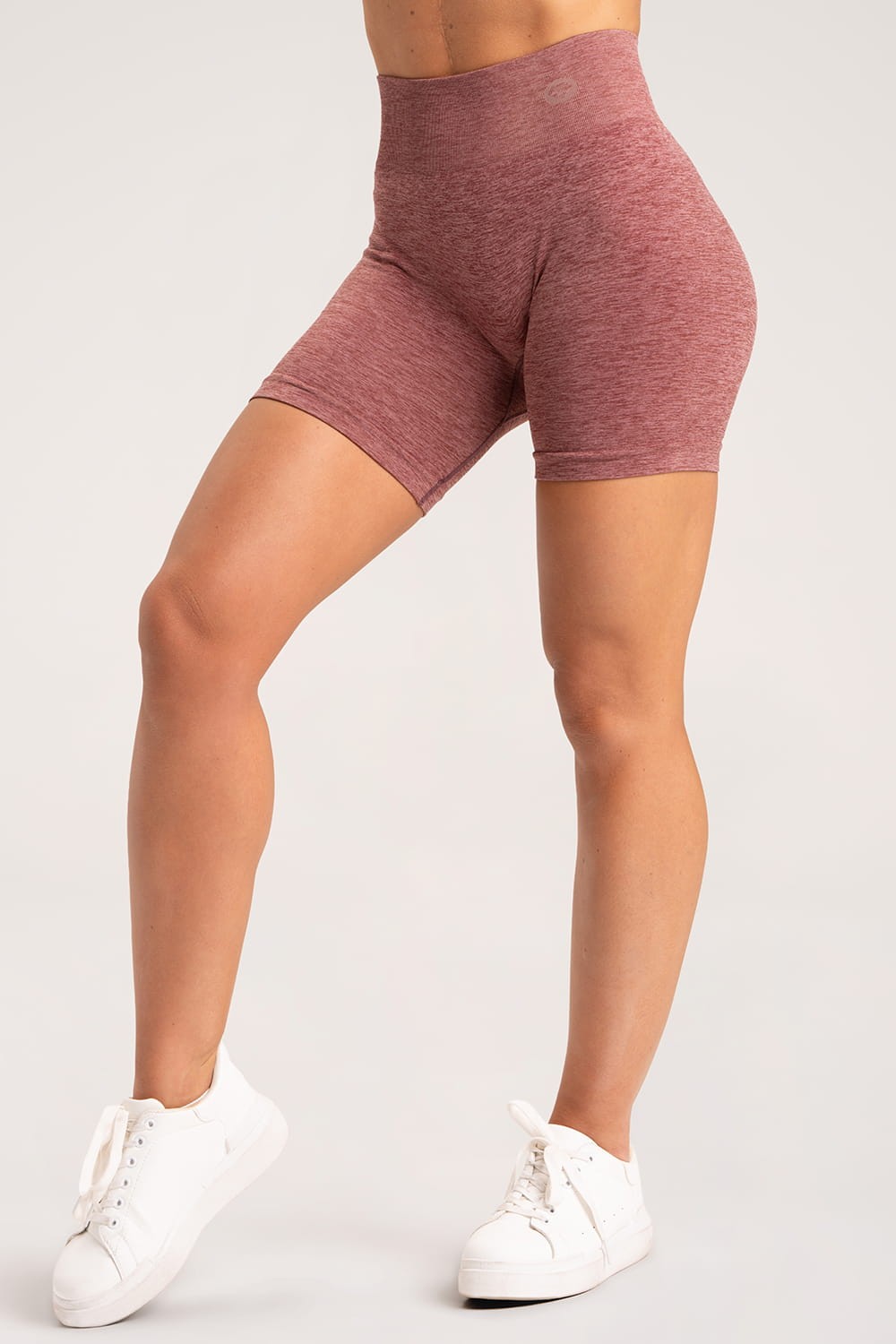 SEAMLESS SHORTS